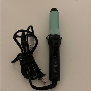 NWOT Harry Josh mini travel curling iron
